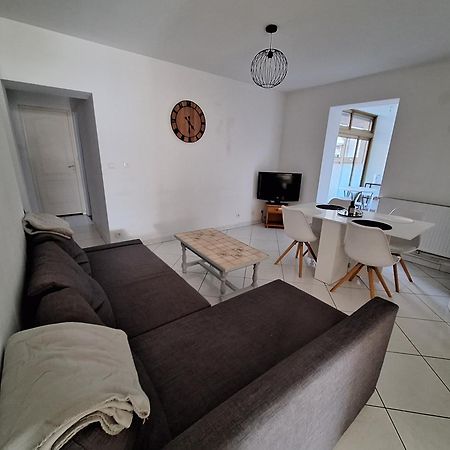 Le-Bon-Appart De Plain-Pied Avec Terrasse Auxonne Zewnętrze zdjęcie