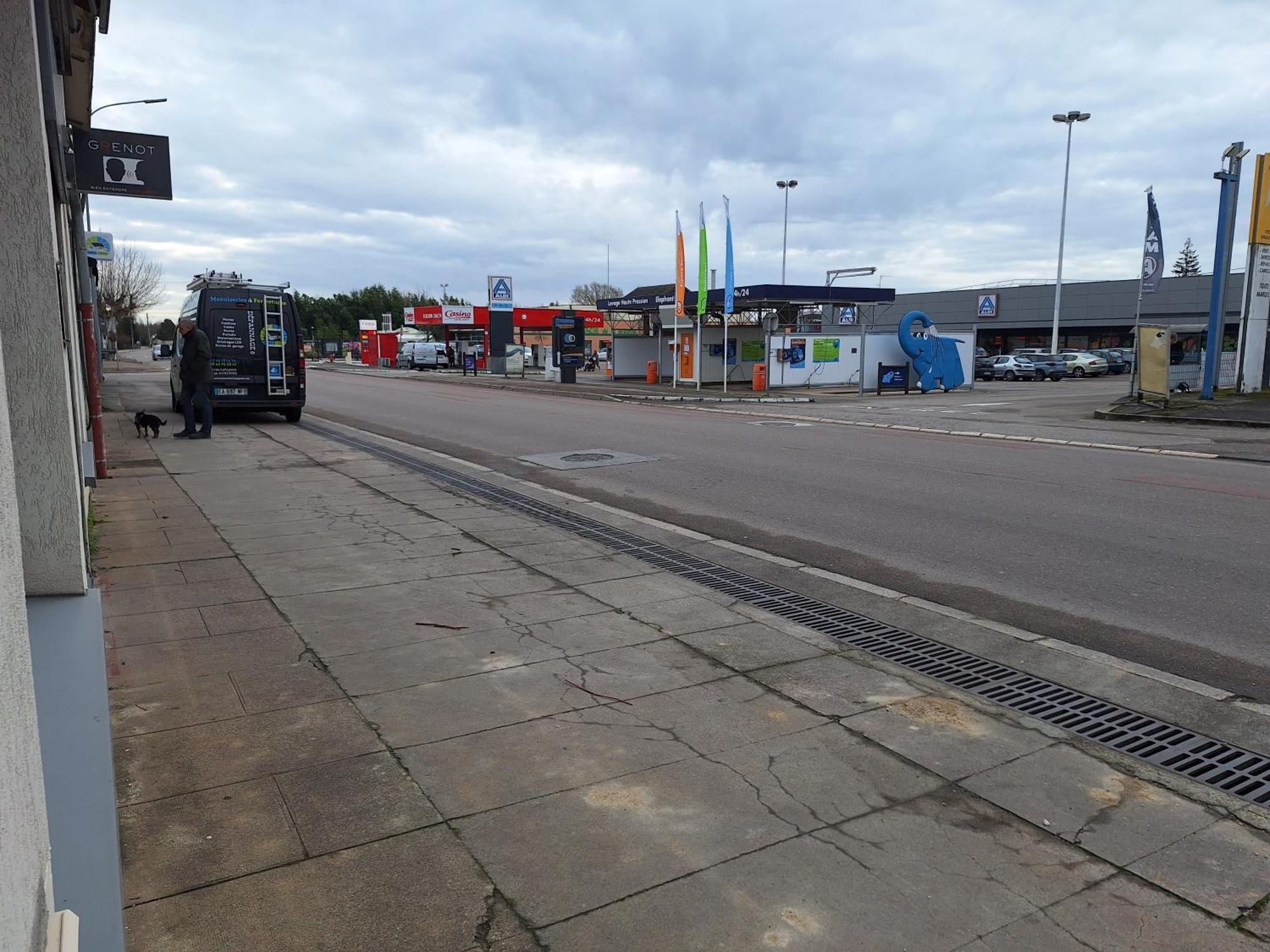 Le-Bon-Appart De Plain-Pied Avec Terrasse Auxonne Zewnętrze zdjęcie
